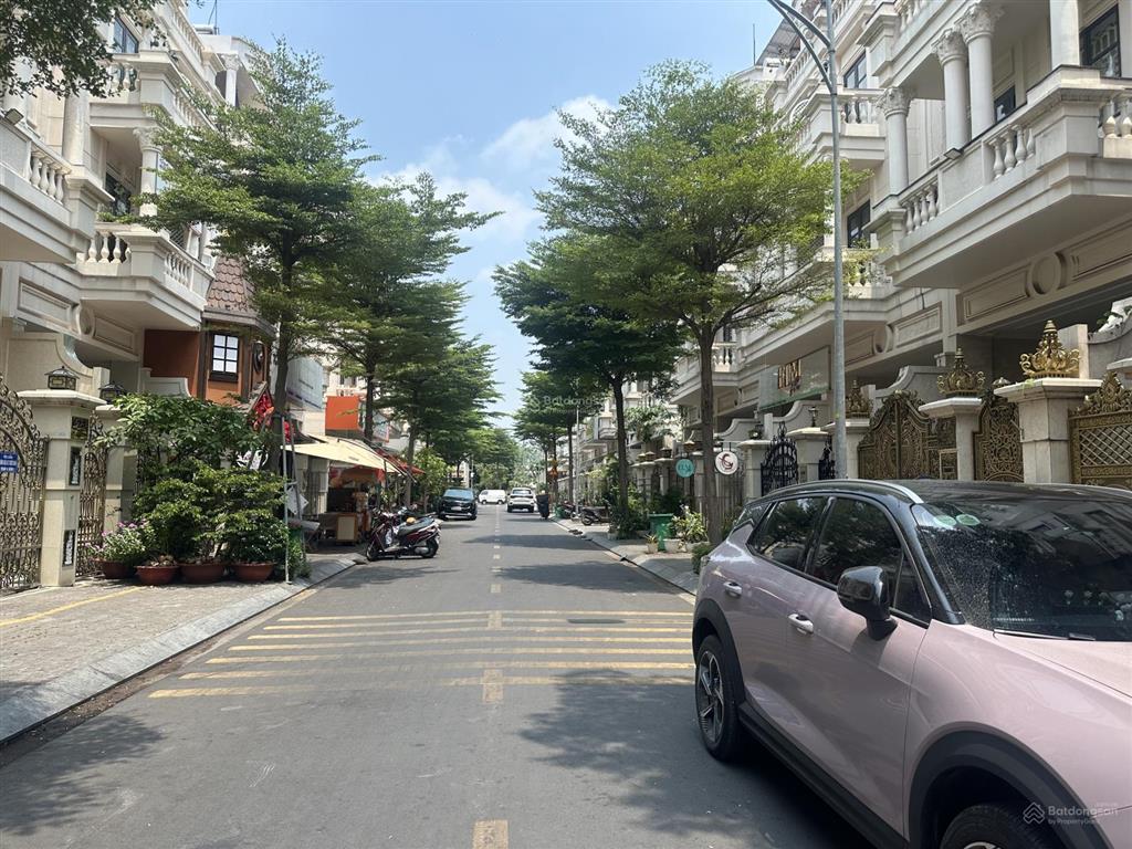 Chính chủ gửi bán căn nhà cityland park hills đang có hdt 40tr