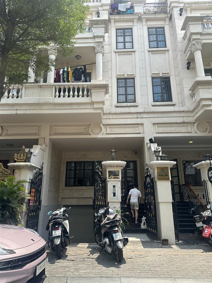 Chính chủ gửi bán căn nhà cityland park hills đang có hdt 40tr