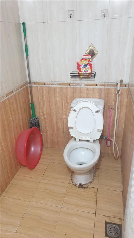 Cho thuê phòng trọ 2tr 05 ngõ 210 đường láng(sát ga láng) thịnh quang tầng 1 10m vskk đủ đồ
