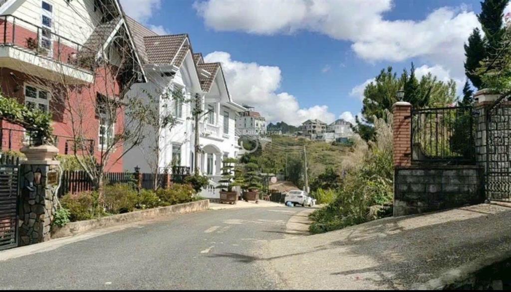 Bán đất tặng villa 2 mặt tiền khu đông tĩnh  lý nam đế