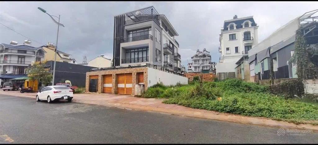 Đất biệt thự khu liên hợp thể thao tỉnh lâm đồng