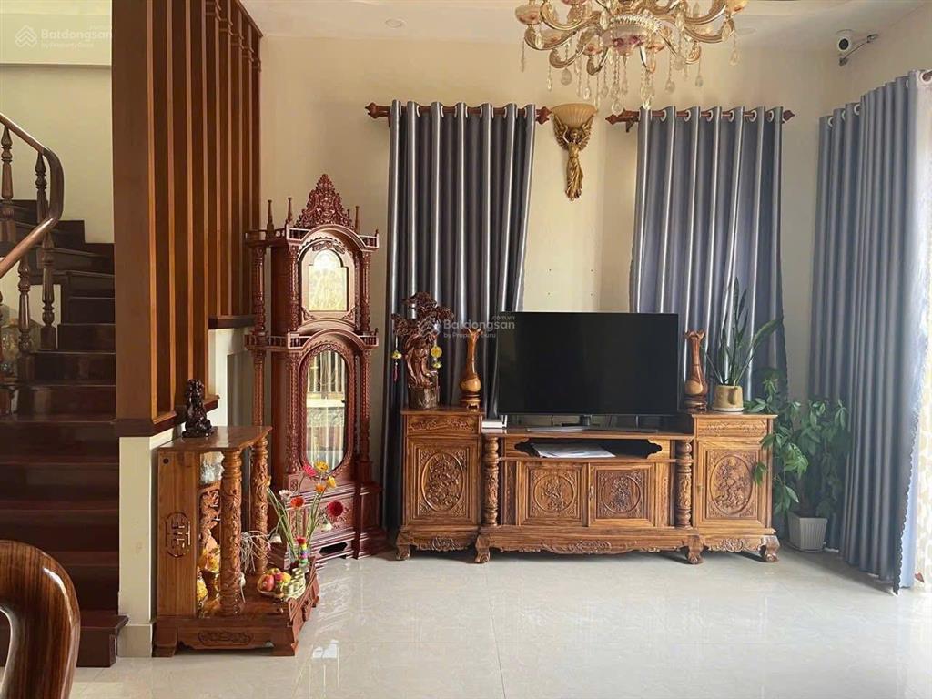 Gấp gấp gấp villa đường lý nam đế phường lâm viên đà lạt, 9 tỷ