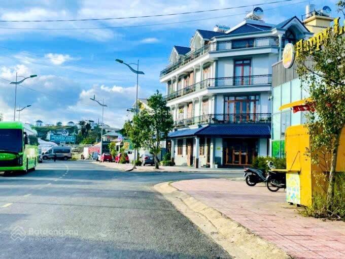 Bán nhà ngay trung tâm 4 tầng chỉ 5.7 tỷ