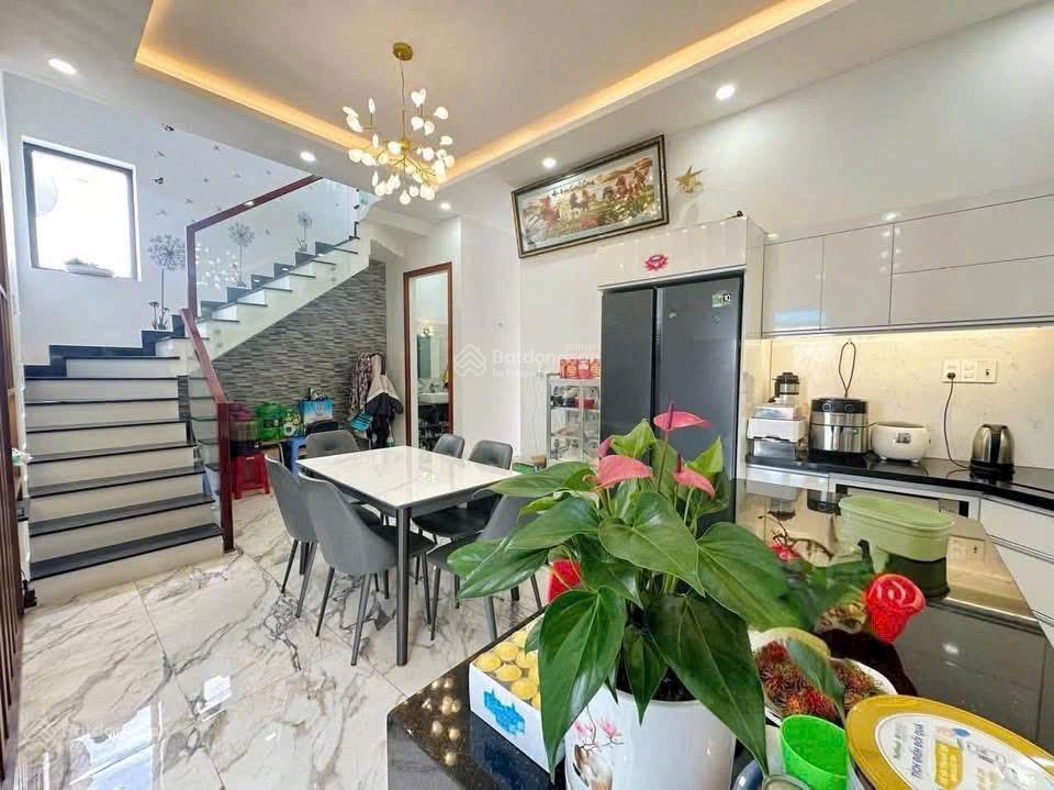 Bán gấp villa trịnh hoài đức 8,2 tỷ