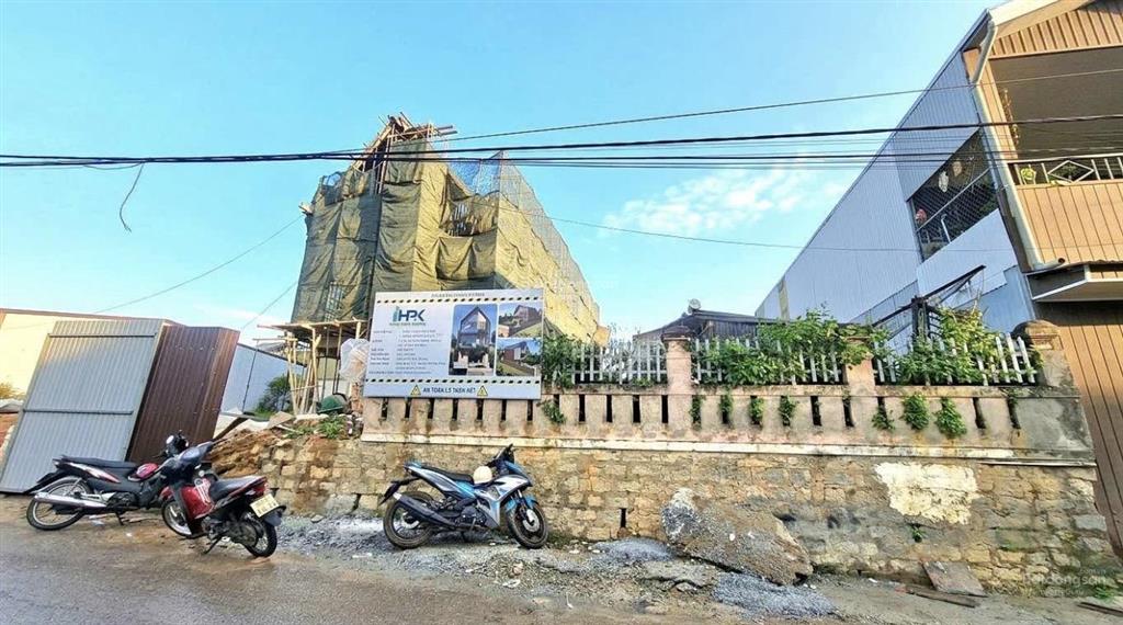 413m2 mặt tiền trần đại nghĩa đà lạt 11 tỷ