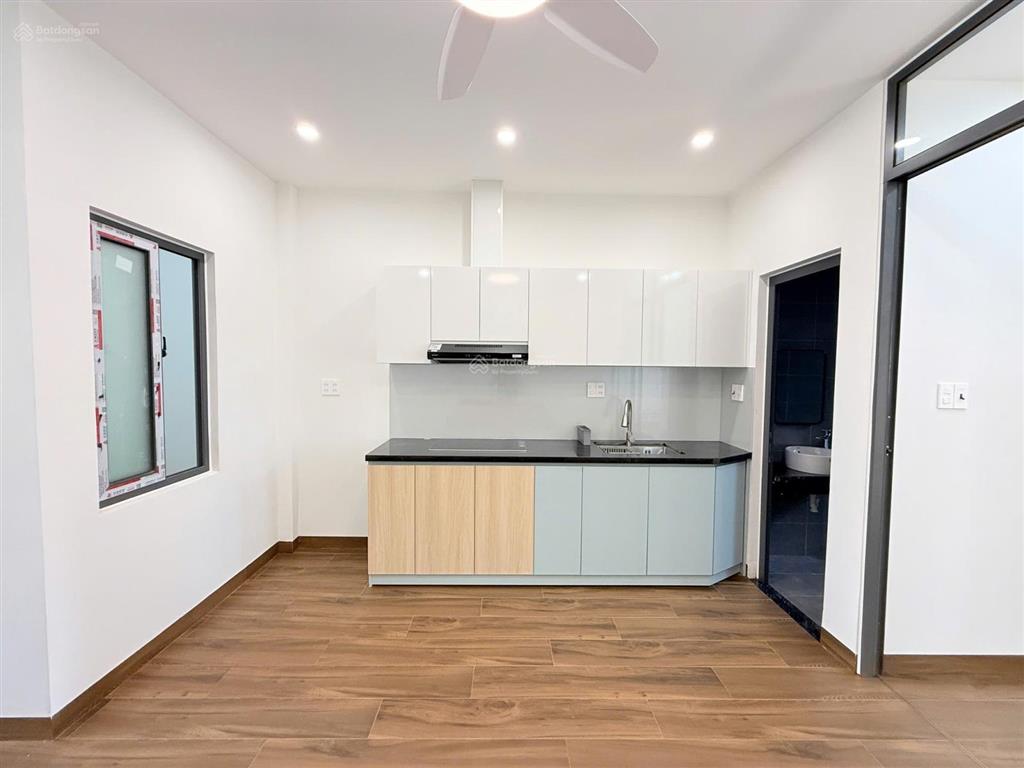 Bán tòa căn hộ 6 tầng  dòng tiền 45tr/th  mặt tiền đắt địa khu nam việt á, sát làng đại học