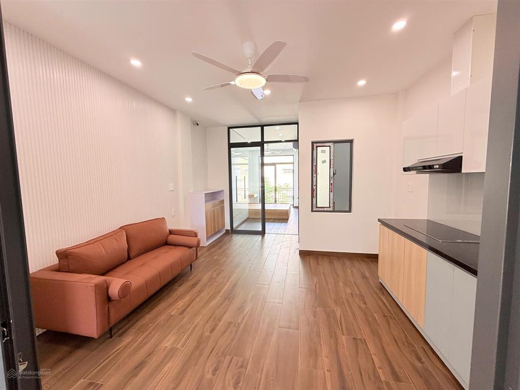 Bán tòa căn hộ 6 tầng  dòng tiền 45tr/th  mặt tiền đắt địa khu nam việt á, sát làng đại học