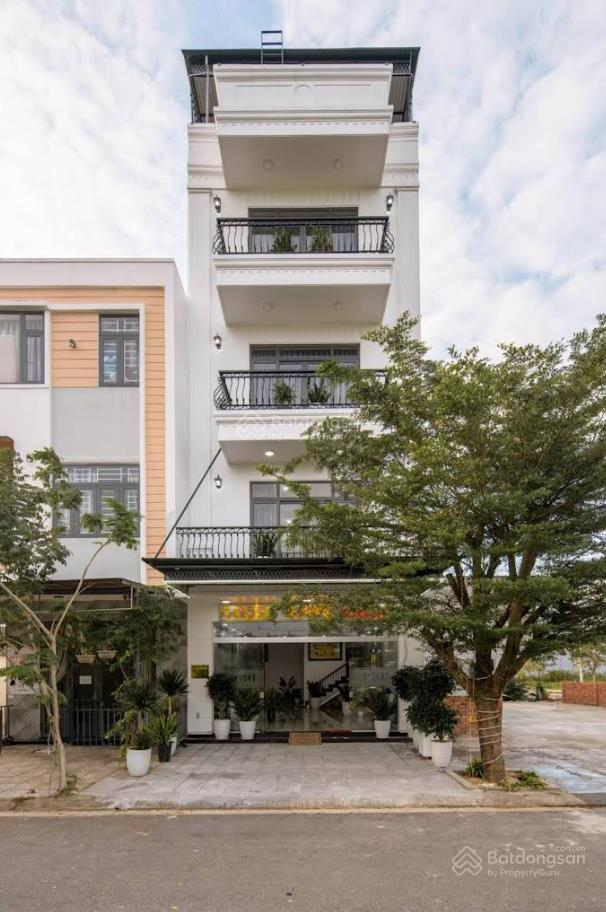 Bán tòa căn hộ mini đẹp nhất khu đô thị bàu tràm lakeside  mặt tiền đường trần văn quế