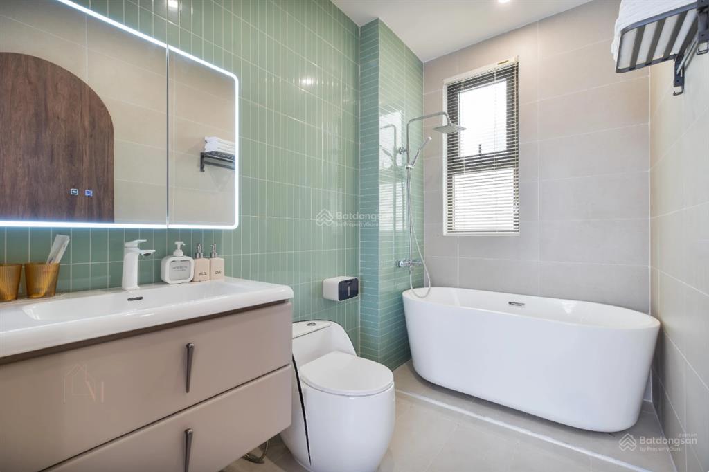 Chào bán căn homestay hồ bơi xịn xò  sẵn hđ thuê 30tr/th  ngay sát khu phố tây an thượng