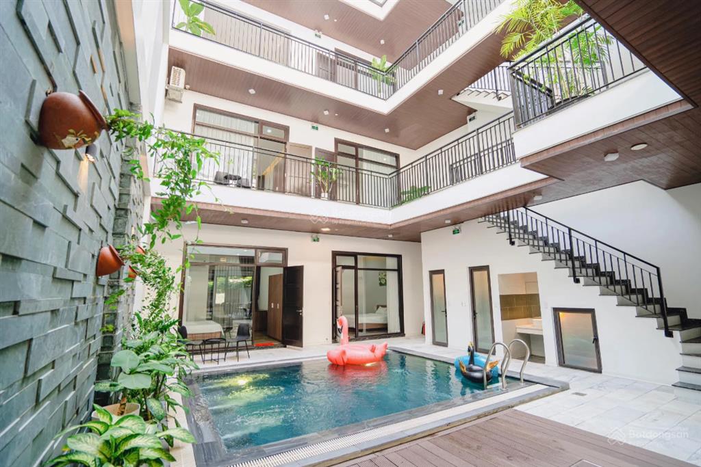 Bán tòa căn hộ apartment cao cấp  dòng tiền cực tốt 2 tỷ/năm  cách biển mỹ khê 300m