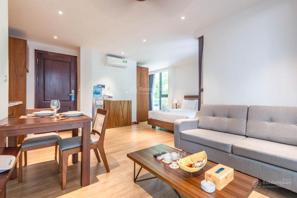 Bán tòa căn hộ apartment cao cấp  dòng tiền cực tốt 2 tỷ/năm  cách biển mỹ khê 300m