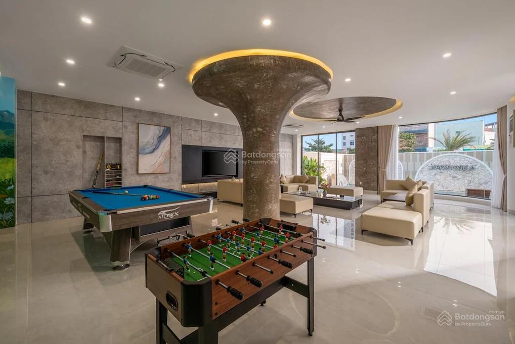 Cho thuê căn villa hồ bơi đẳng cấp view trực diện biển  12 phòng  giá 380tr/th