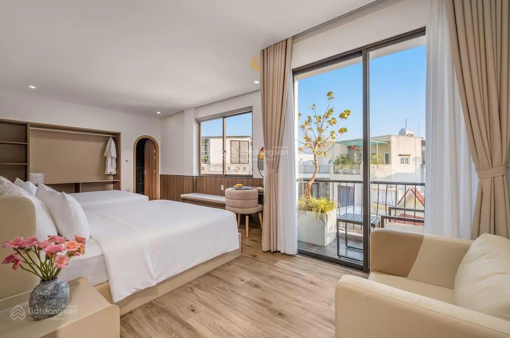 Cho thuê căn villa hồ bơi đẳng cấp view trực diện biển  12 phòng  giá 380tr/th