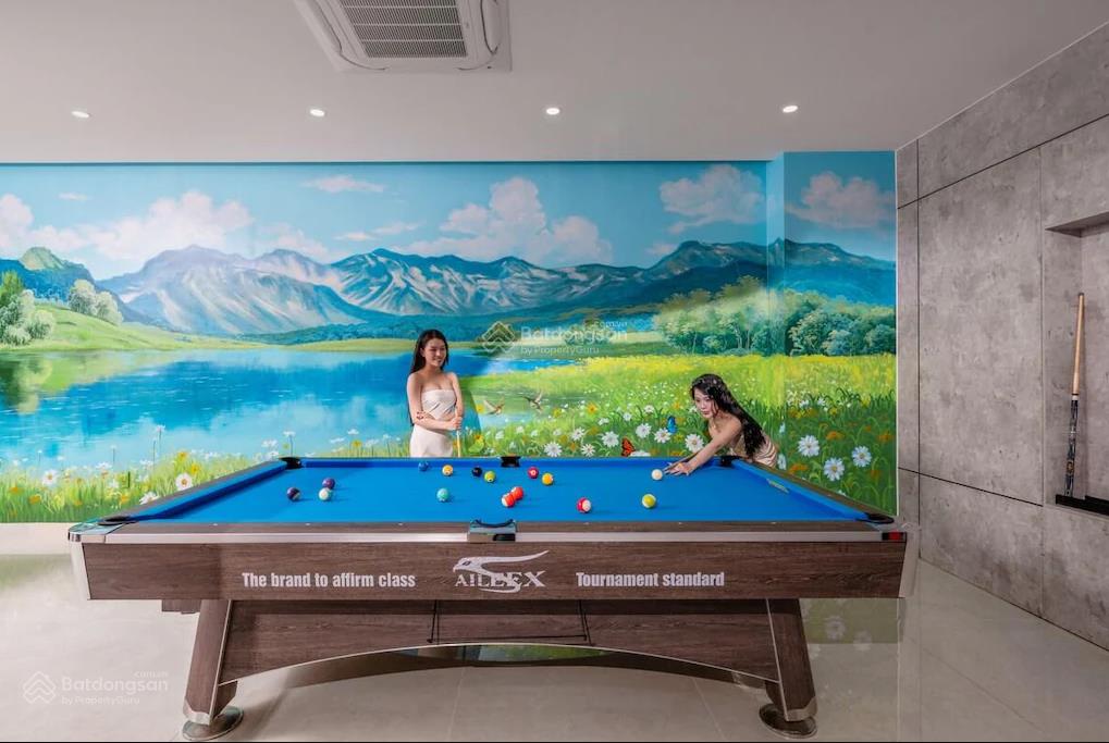 Cho thuê căn villa hồ bơi đẳng cấp view trực diện biển  12 phòng  giá 380tr/th
