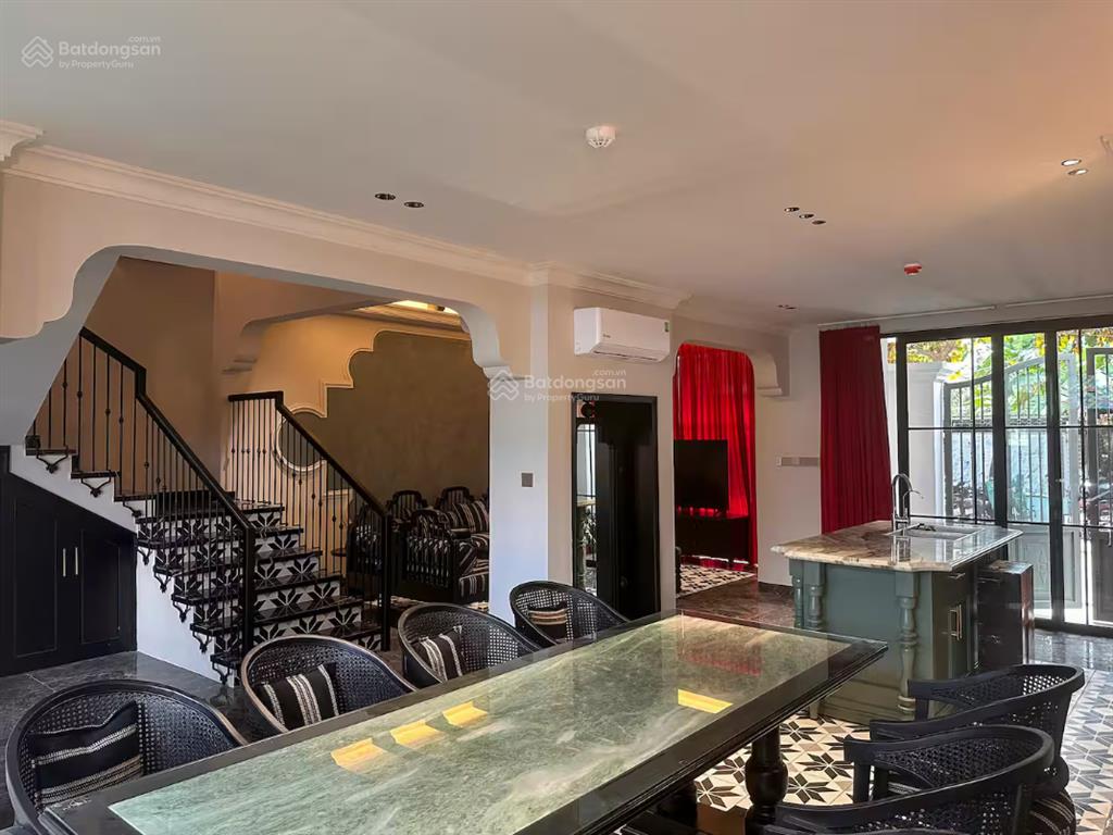 Cho thuê căn villa phong cách indochine ngay trung tâm phố tây an thượng  cách biển 800m