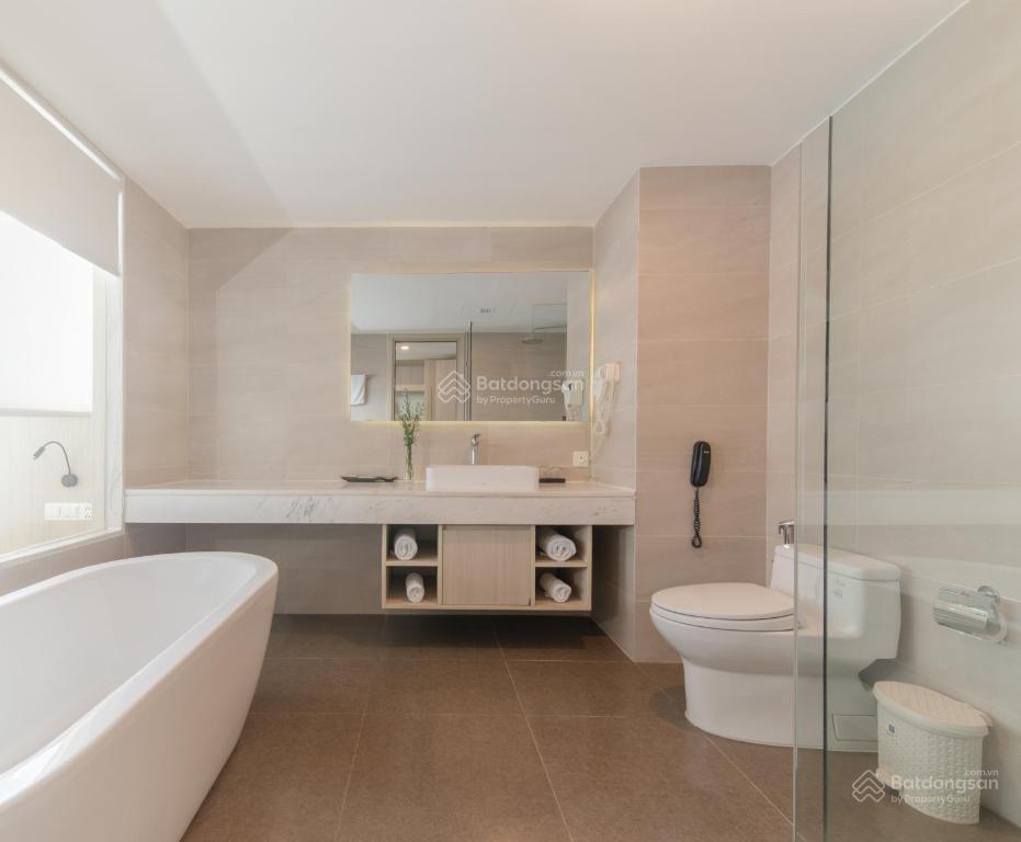 Cho thuê tòa khách sạn 4 sao luxury mặt tiền đắc địa trung tâm phố tây an thượng  cách biển 200m