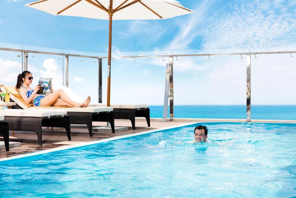Cho thuê tòa khách sạn 4 sao luxury mặt tiền đắc địa trung tâm phố tây an thượng  cách biển 200m