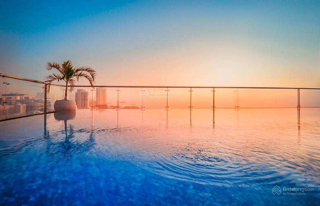Cho thuê tòa khách sạn 4 sao luxury mặt tiền đắc địa trung tâm phố tây an thượng  cách biển 200m