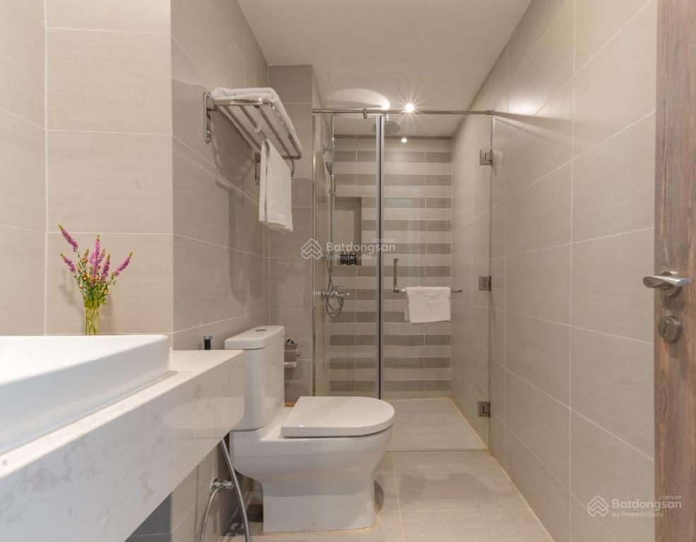 Chuyển nhượng khách sạn đẳng cấp 4 sao ngay trung tâm du lịch biển mỹ khê, cách biển chỉ 100m