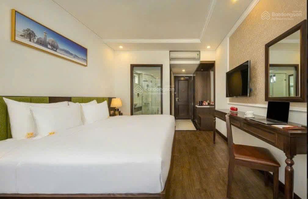 Chào bán toà khách sạn 4 sao mặt tiền đắc địa ngay trung tâm khu phố tây an thượng