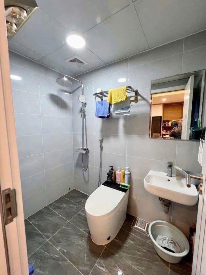 Bán căn hộ 3 phòng ngủ chung cư Thanh Hà Cienco5 chỉ hơn 3 tỉ