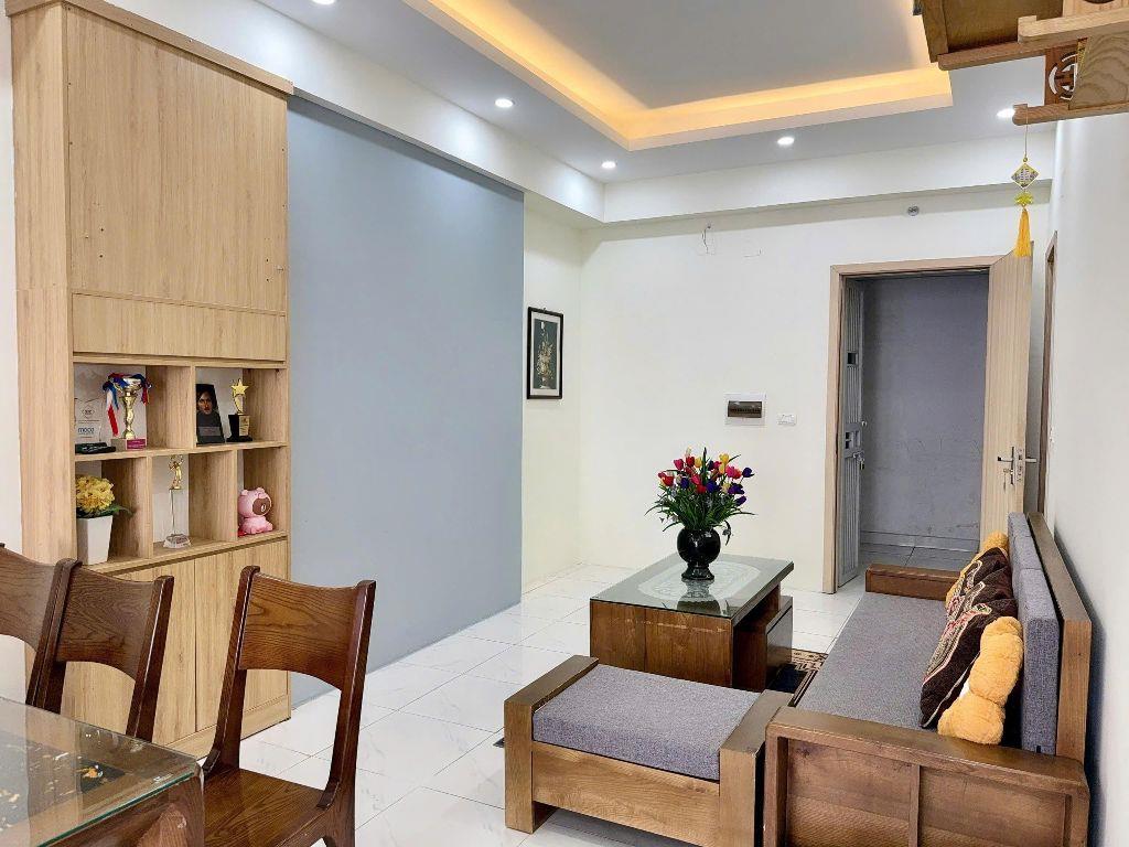 Bán căn hộ 68.5m2 tầng trung đẹp mặt đường chung cư Thanh Hà Cienco5 - Giá 2.7 Tỷ