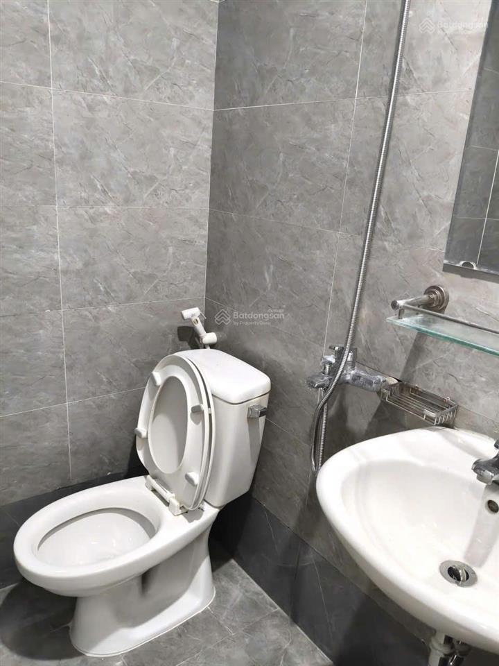 Cần bán nhà mặt đường đê tô hoàng, trung tâm quận hai bà trưng, hà nội.