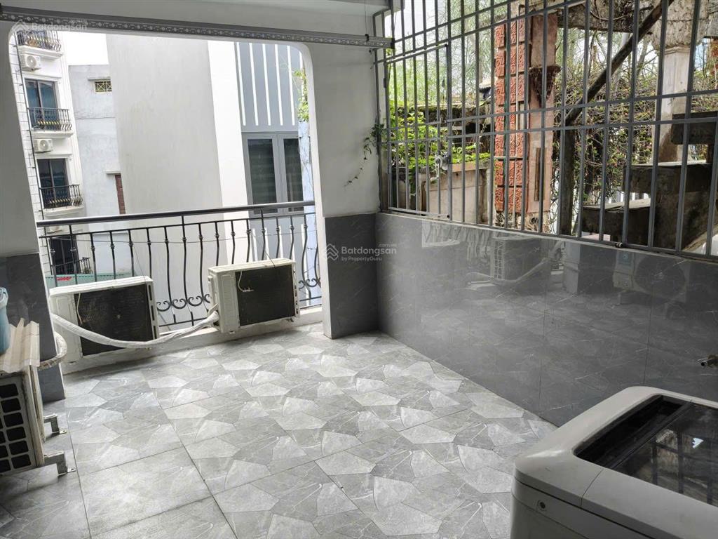 Cần bán nhà mặt đường đê tô hoàng, trung tâm quận hai bà trưng, hà nội.