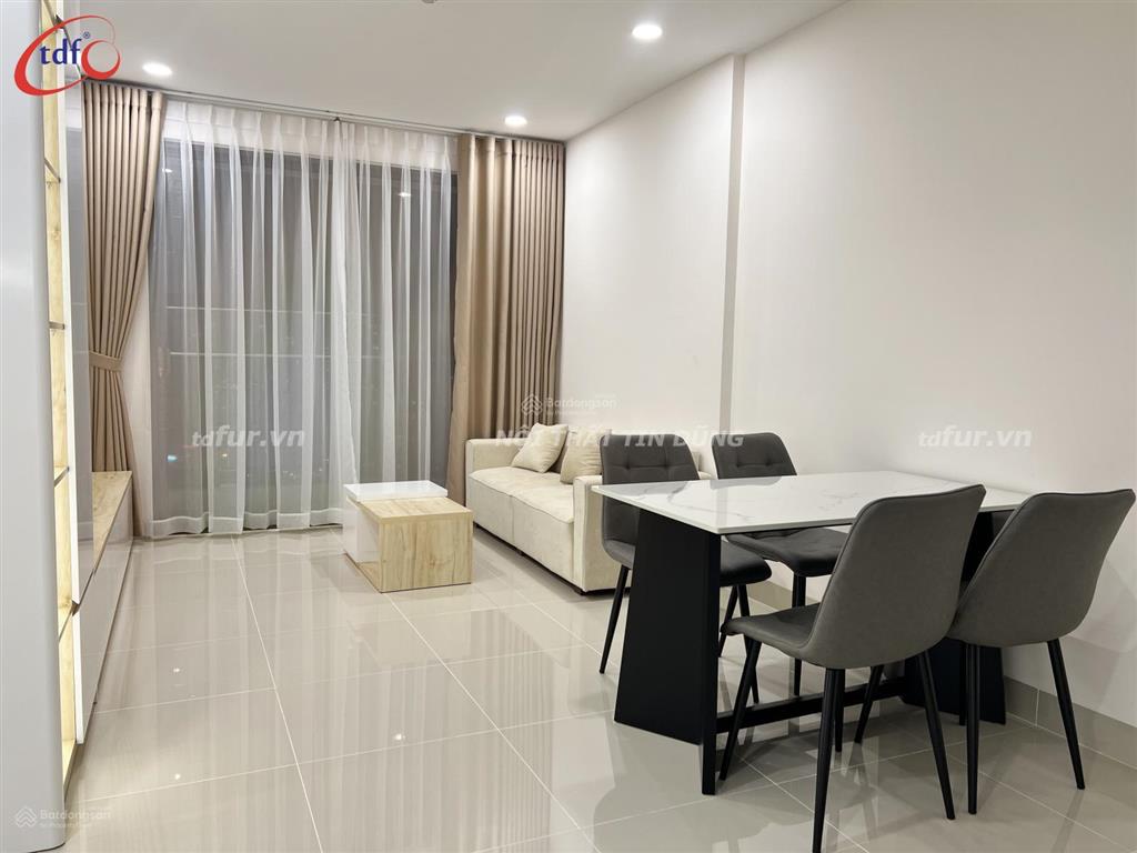 Bán nhanh 4,48 tỷ căn 2pn vung tau centre point ban công đông nam view biển full nội thất