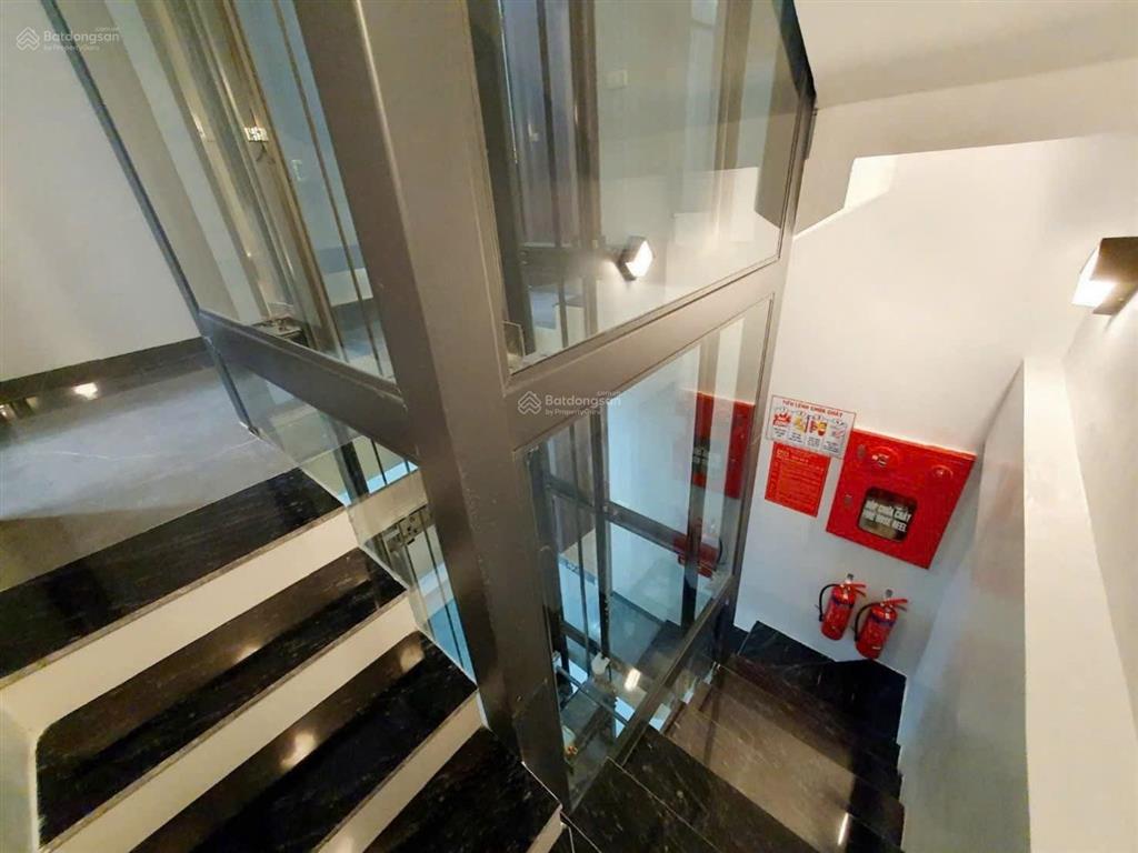 Bán nhà p/l xuân la, tây hồ  ô tô tránh  7 tầng thang máy  dt 60m  giá 25,7 tỷ