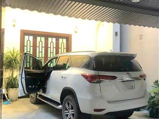 Bán nhà phú thượng, tây hồ  ngõ thông  ô tô ngủ trong nhà  dt 81m x 4 tầng  giá 15 tỷ.