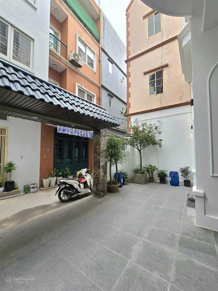 Bán nhà phú thượng, tây hồ  ngõ thông  ô tô ngủ trong nhà  dt 81m x 4 tầng  giá 15 tỷ.