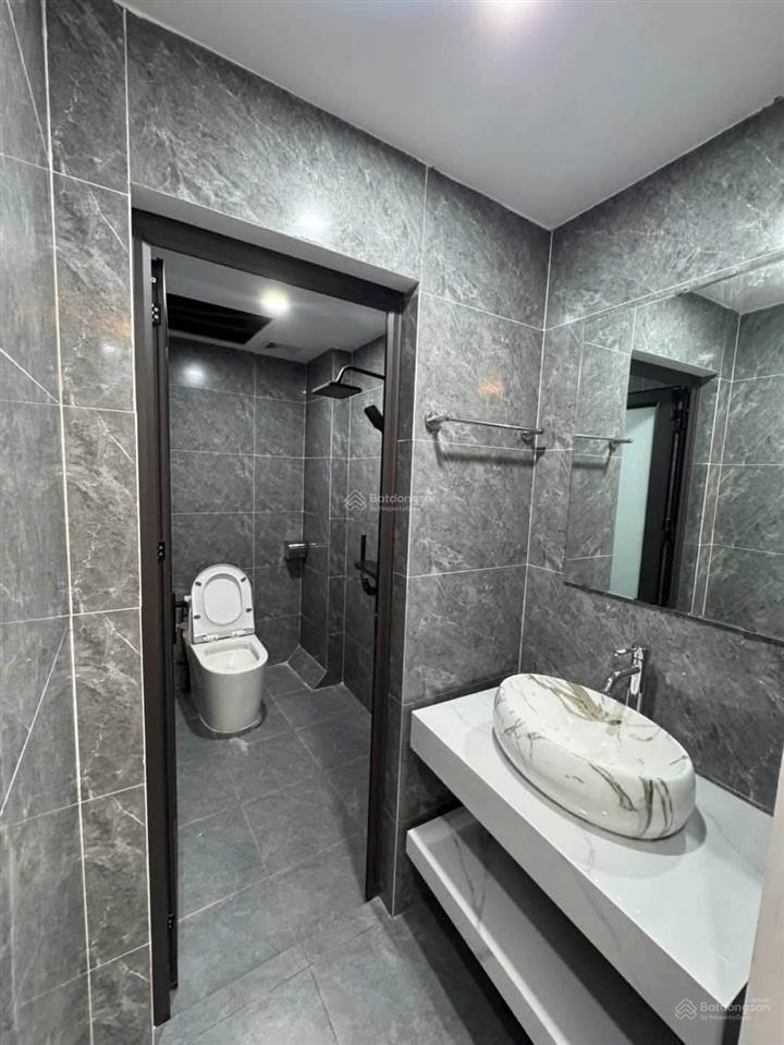 Bán nhà cổ nhuế, bắc từ liêm, hà nội  6 tầng thang máy  dt 32m2  giá 7.8 tỷ