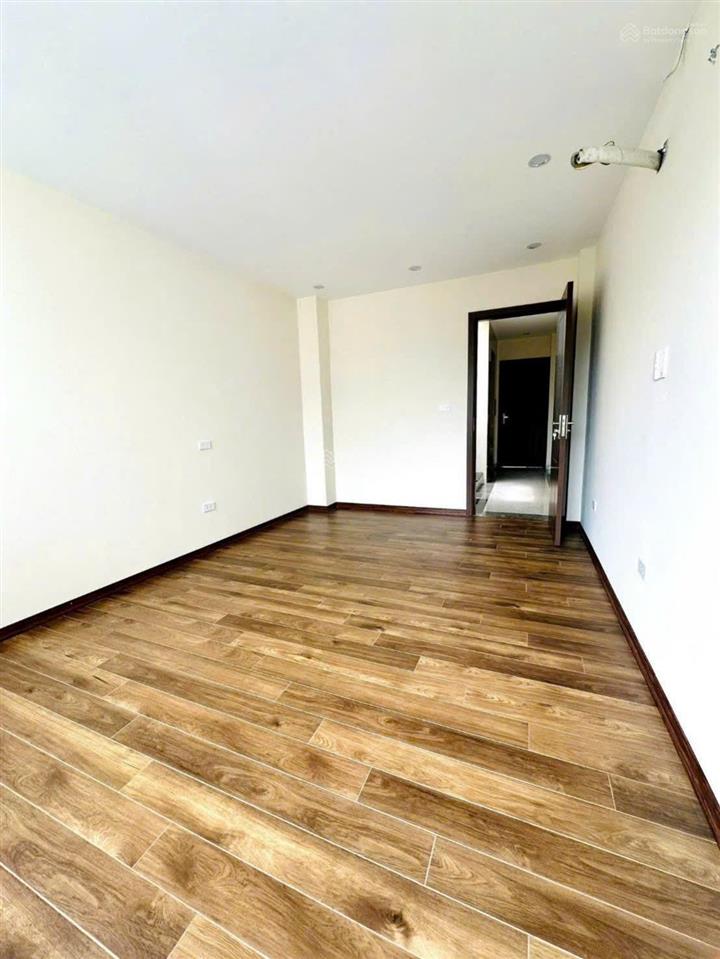 Bán nhà lô góc lạc long quân, xuân la, tây hồ  dt 60m x 6 tầng thang máy  giá 13.9 tỷ