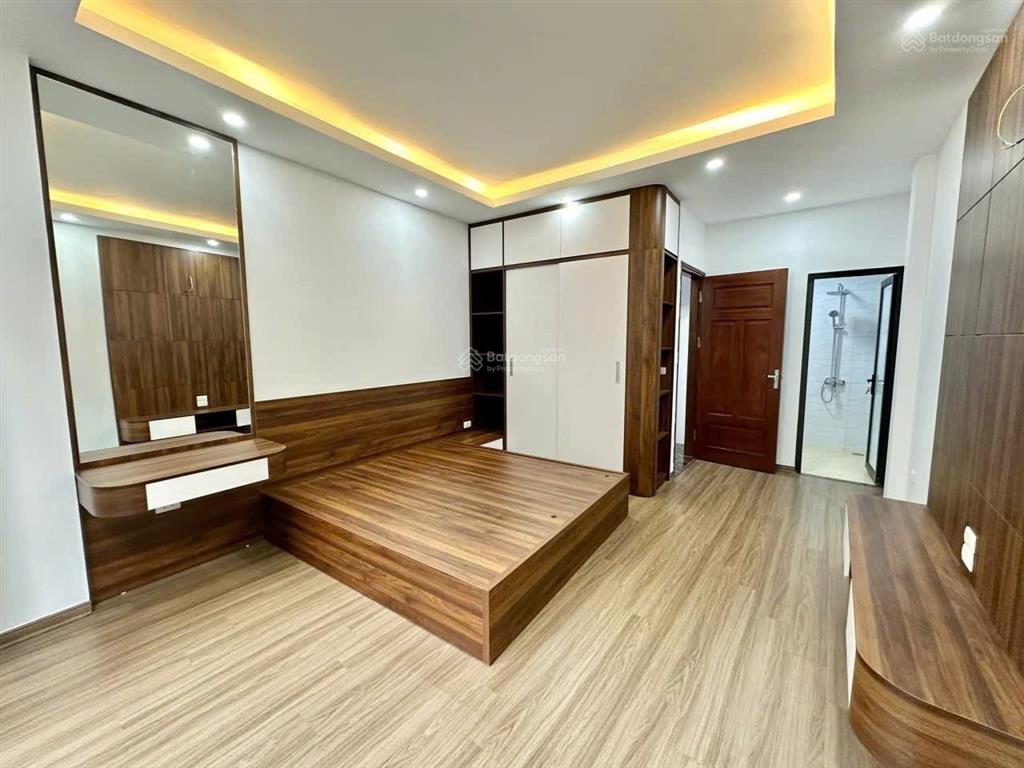 Bán nhà phú thượng, tây hồ  ô tô cực gần. dt 35m2 x 5 tầng  giá 7.6 tỷ