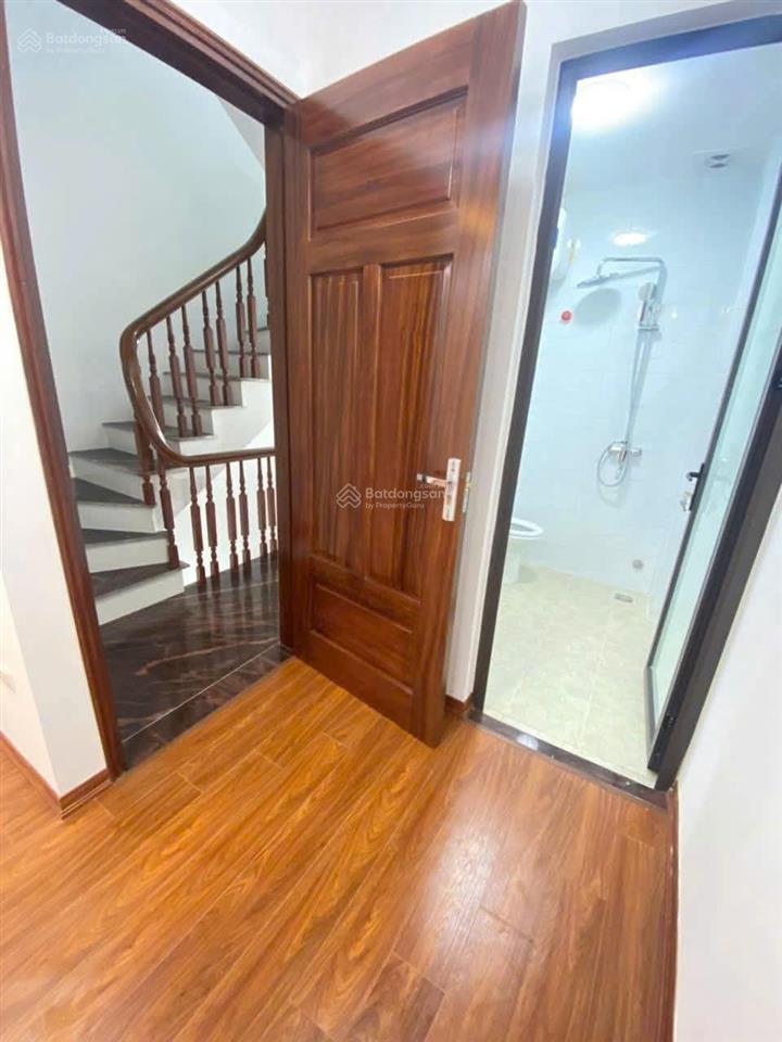 Bán nhà phú thượng, tây hồ  ô tô cực gần. dt 35m2 x 5 tầng  giá 7.6 tỷ