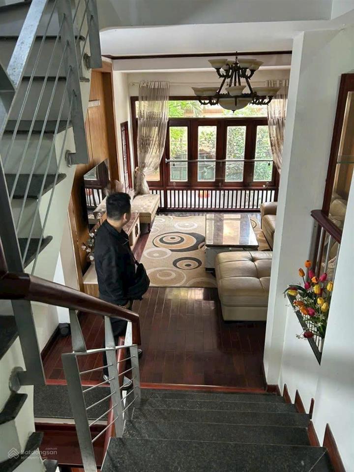 Bán nhà lạc long quân, xuân la, tây hồ  ngõ thông  ô tô  dt 55m x 5 tầng  giá 18.8 tỷ