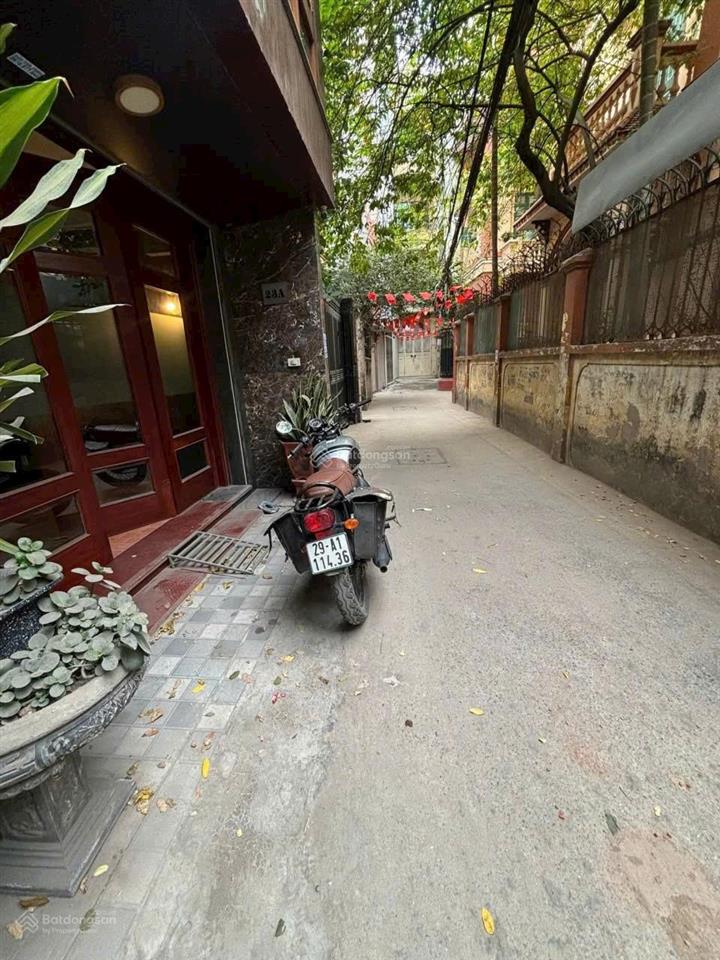 Bán nhà lạc long quân, xuân la, tây hồ  ngõ thông  ô tô  dt 55m x 5 tầng  giá 18.8 tỷ