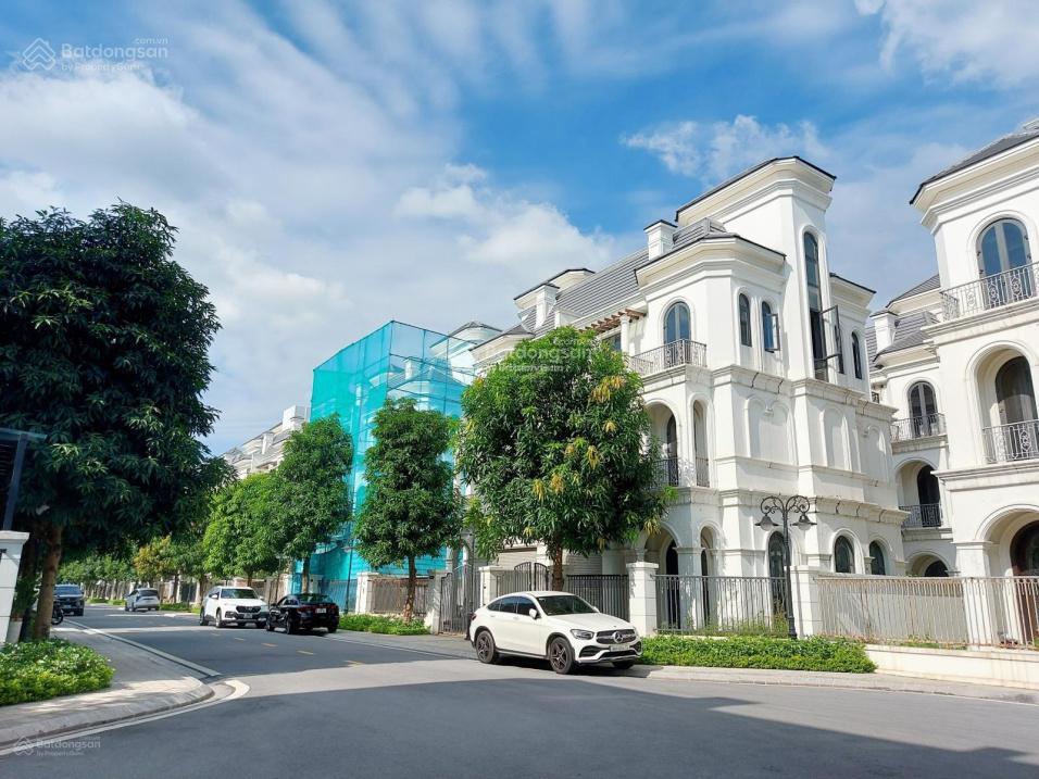 Giảm 10 tỷ! chính chủ bán nhanh biệt thự vinhomes green villas 273m2  giá tốt