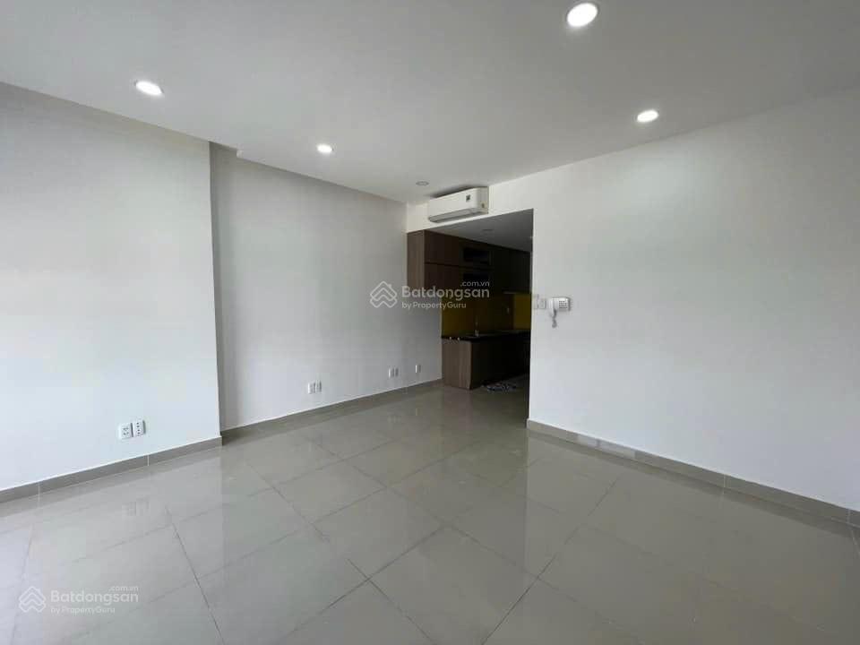 Cho thuê căn hộ orchard garden 1pn 1wc nội thất cơ bản gần sân bay giá 9tr 33m2