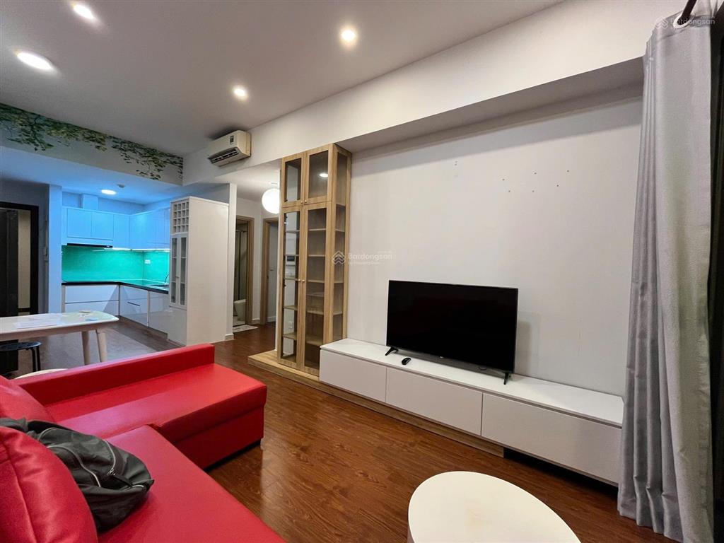 Bán căn 2pn 2wc full nội thất gần sân bay giá nhận nhà 5.98 tỷ 74m2 toà botanica premier