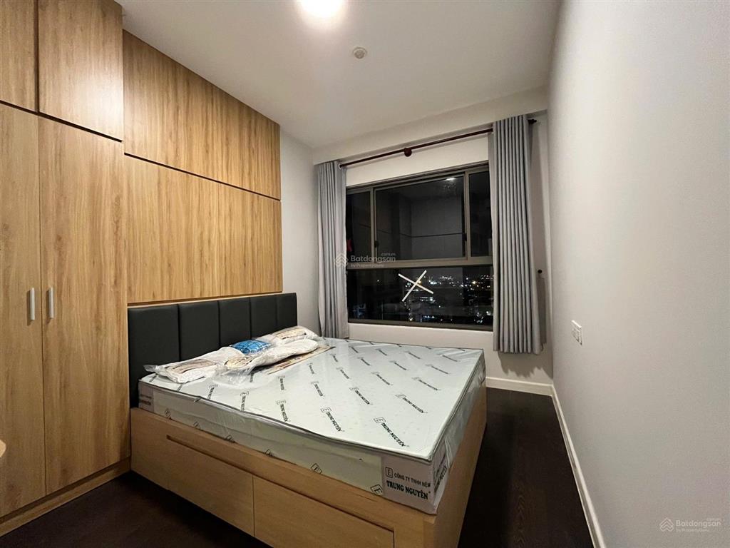 Bán căn 2pn 2wc full nội thất gần sân bay giá nhận nhà 5.98 tỷ 74m2 toà botanica premier