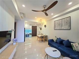 Cho thuê 2pn 1wc 55m2 giá 15tr chưa phí gần sân bay full nội thất tầng cao view thoáng