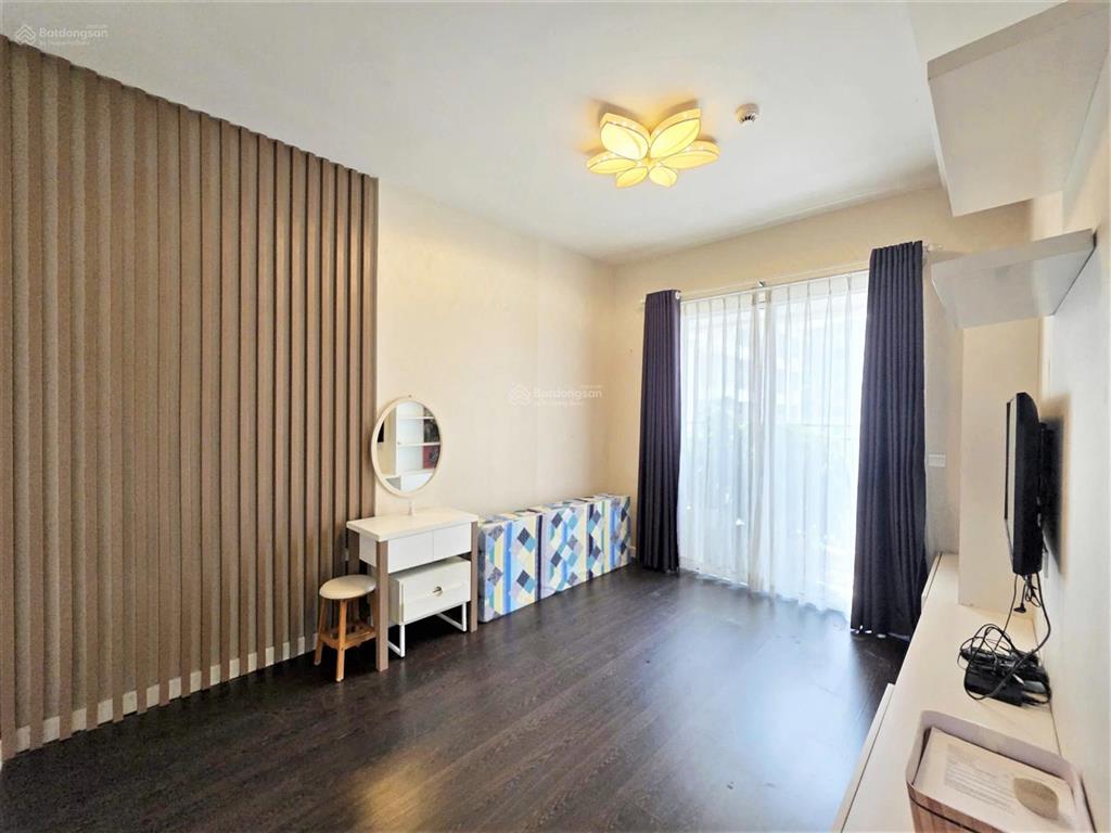 Bán căn số 9 tháp gm2 view đông 103m2 giá chỉ 8 tỷ nhận nhà ngay gần bay có 3 ban công nhà đẹp