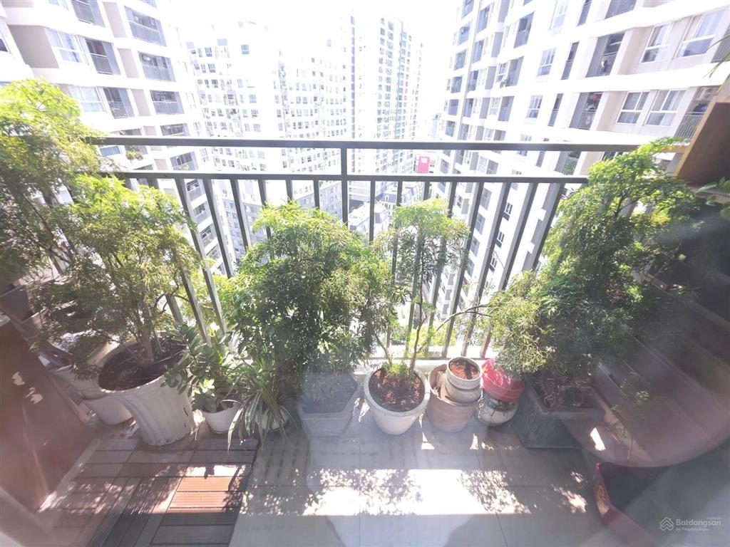 Bán căn số 9 tháp gm2 view đông 103m2 giá chỉ 8 tỷ nhận nhà ngay gần bay có 3 ban công nhà đẹp