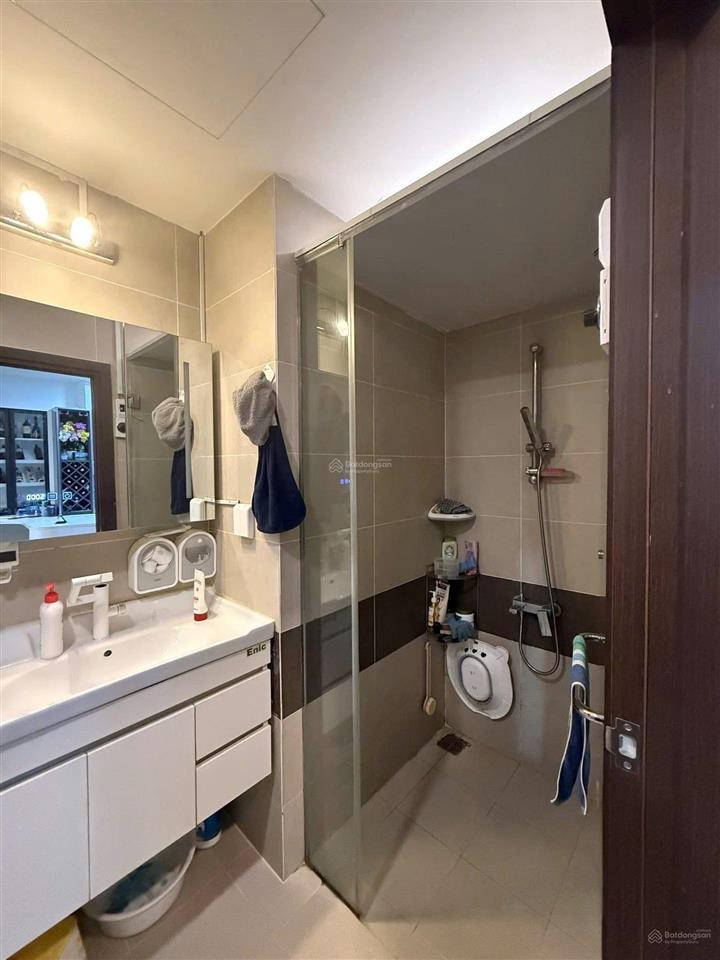 Bán căn hộ 2pn 1wc full nội thất y hình gần sân bay giá chỉ 4.65 tỷ nhận nhà ở ngay 57m2