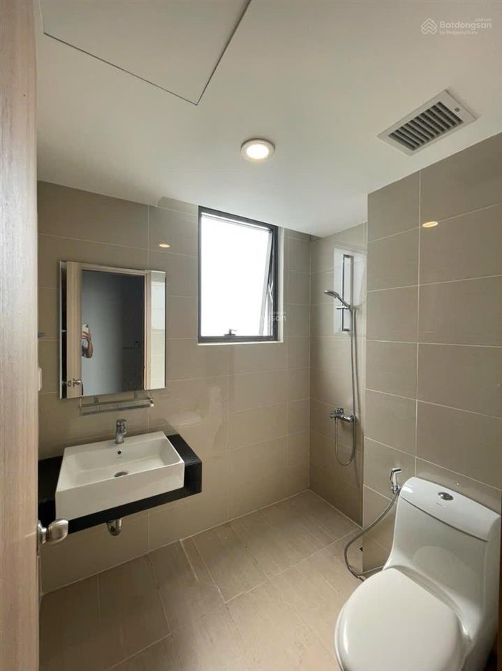 Bán căn góc view đông tháp a full nội thất gần sân bay 3pn 2wc giá nhận nhà 8 tỷ y hình