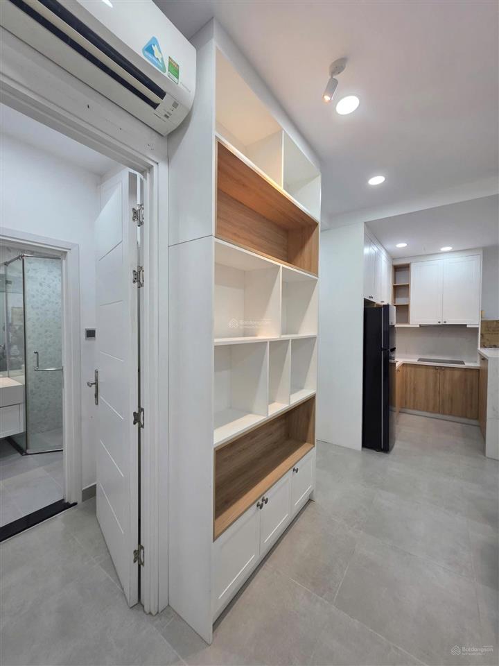 Bán căn hộ the botanica 2pn 2wc full nội thất giá chỉ 6.1 tỷ bao phí gần sân bay