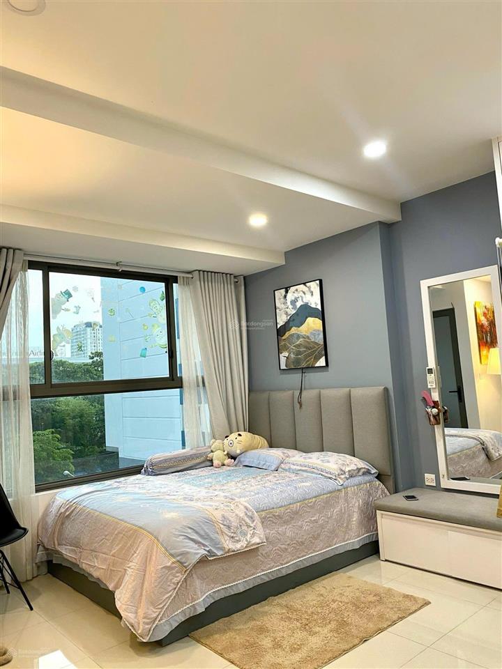Bán căn hộ đẹp y hình full nội thất gần sân bay sẵn hđ thuê lâu dài giá chỉ 3.18 tỷ nhận nhà ngay