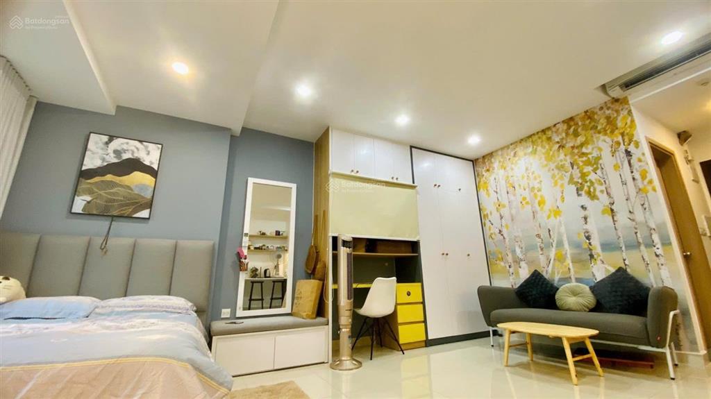 Bán căn hộ đẹp y hình full nội thất gần sân bay sẵn hđ thuê lâu dài giá chỉ 3.18 tỷ nhận nhà ngay